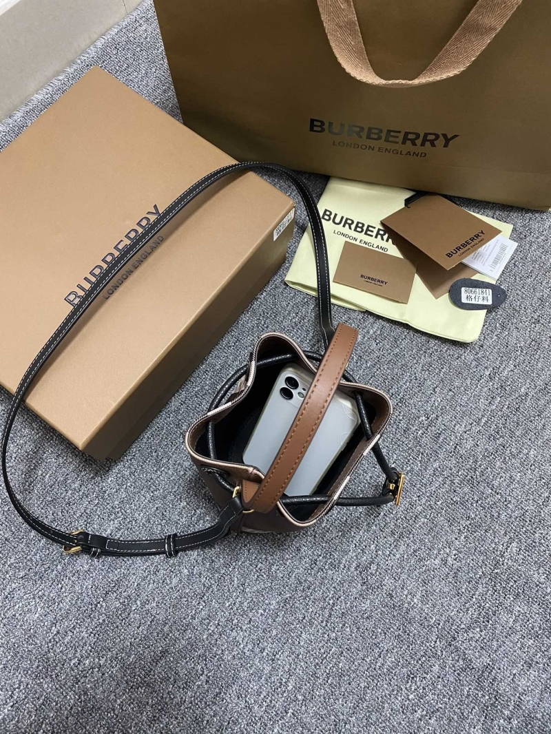 Bv*b*rry bucket bags